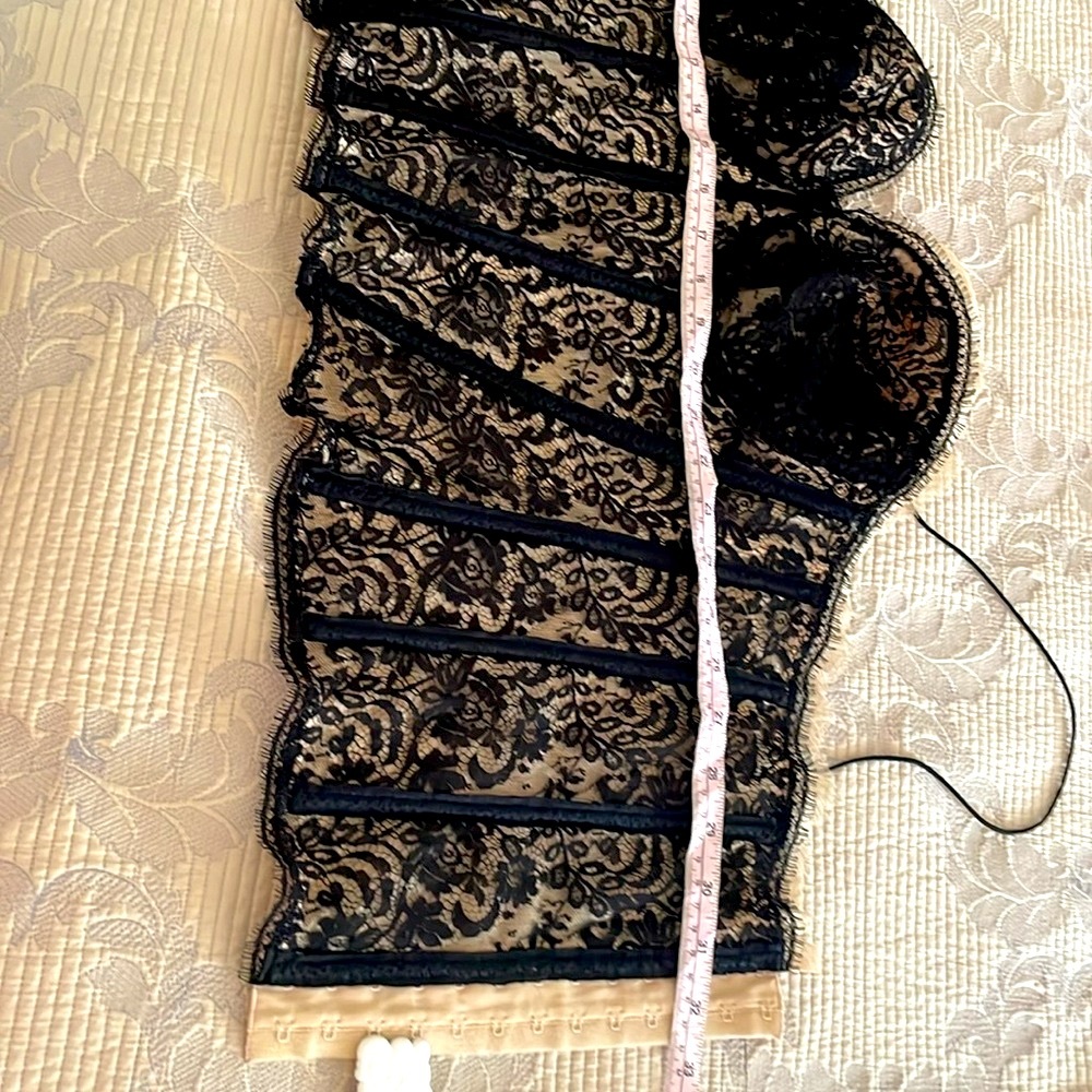 NWT Elie Tahari  Bustier Lace black/beige lining cotton nylon,elastine size L - Picture 11 of 17